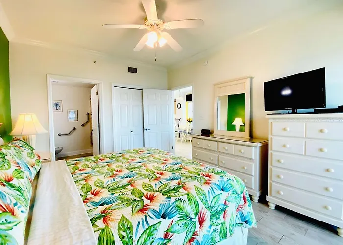 Holiday home Crystal Shores 1301 By Albvr - Beautiful Beachfront Corner With Gorgeous Views!